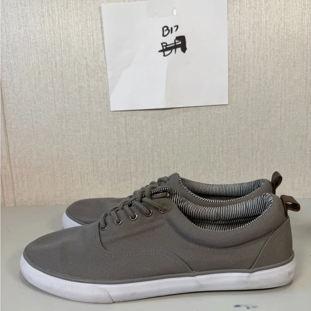 Goodfellow & Co Men's Gray Low-Profile Lace-Up Sneakers‎